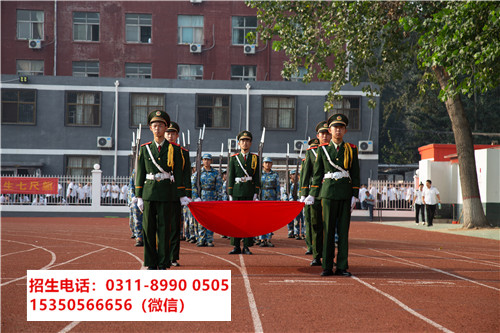 石家莊東華鐵路學(xué)校管得嚴(yán)嗎？