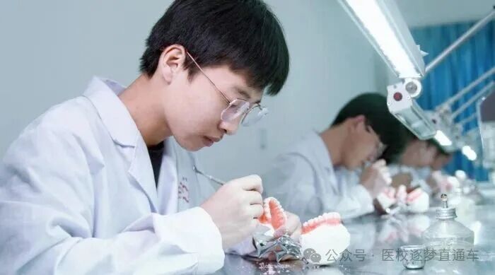 石家莊冀聯(lián)醫(yī)學(xué)中專學(xué)校 2026年招生專業(yè)有哪些？